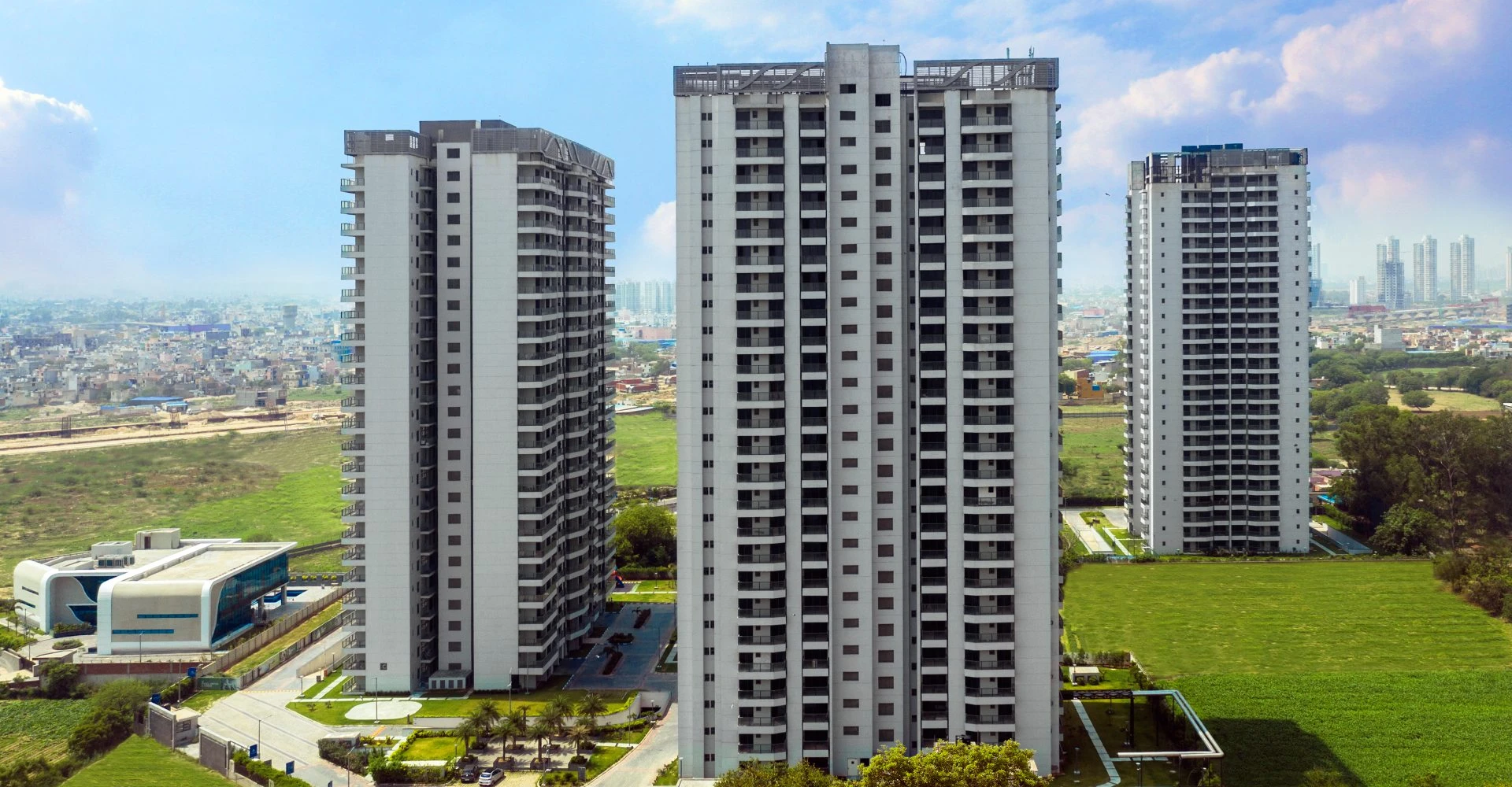 Paras Dews Gallery Image