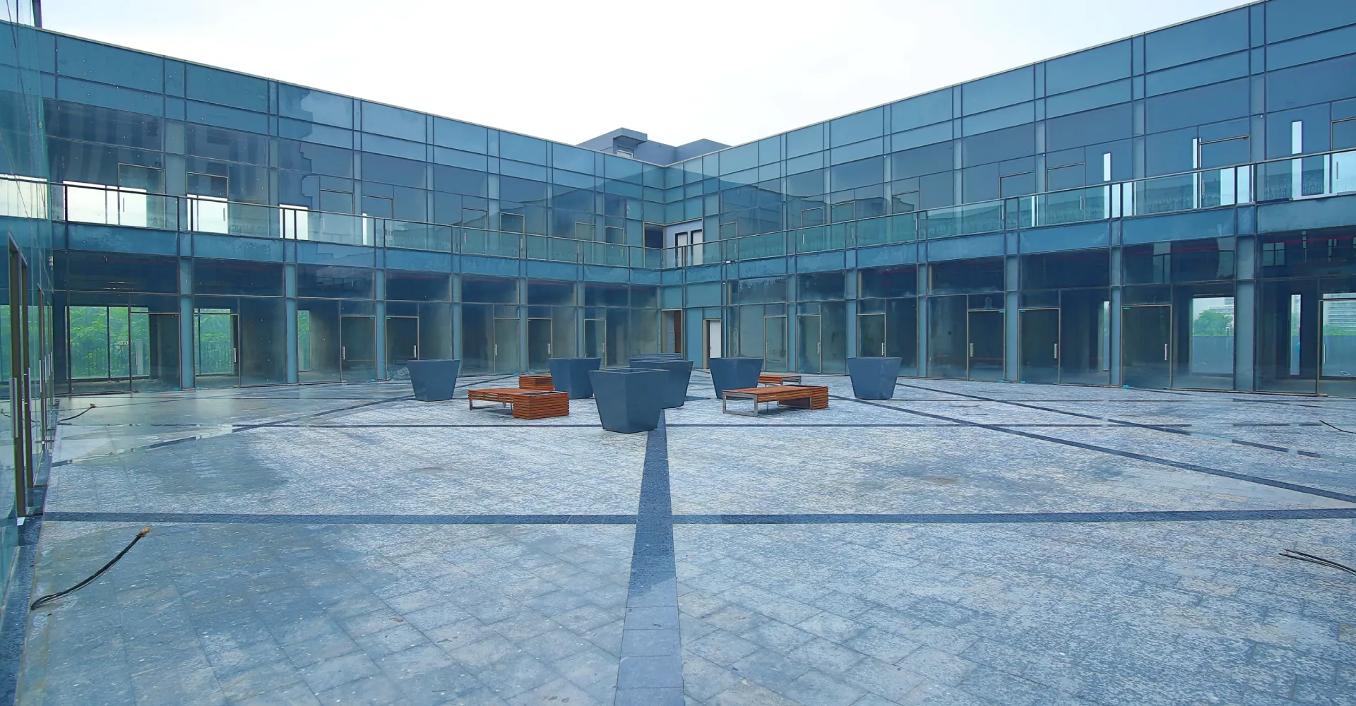 Paras Square Gallery Image